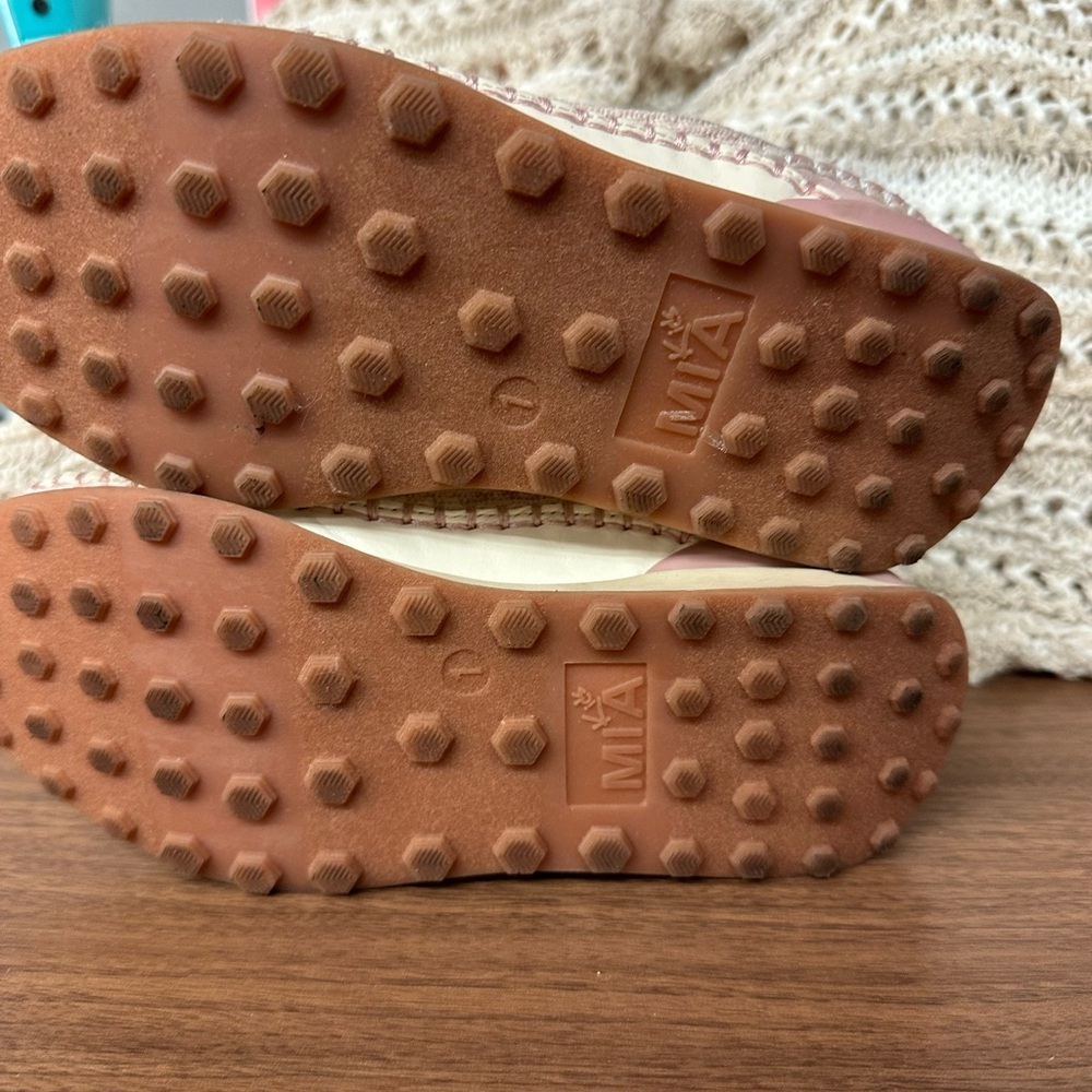 MIA Girl's Karin (Little Big Kid) Sneaker - Picture 7 of 10